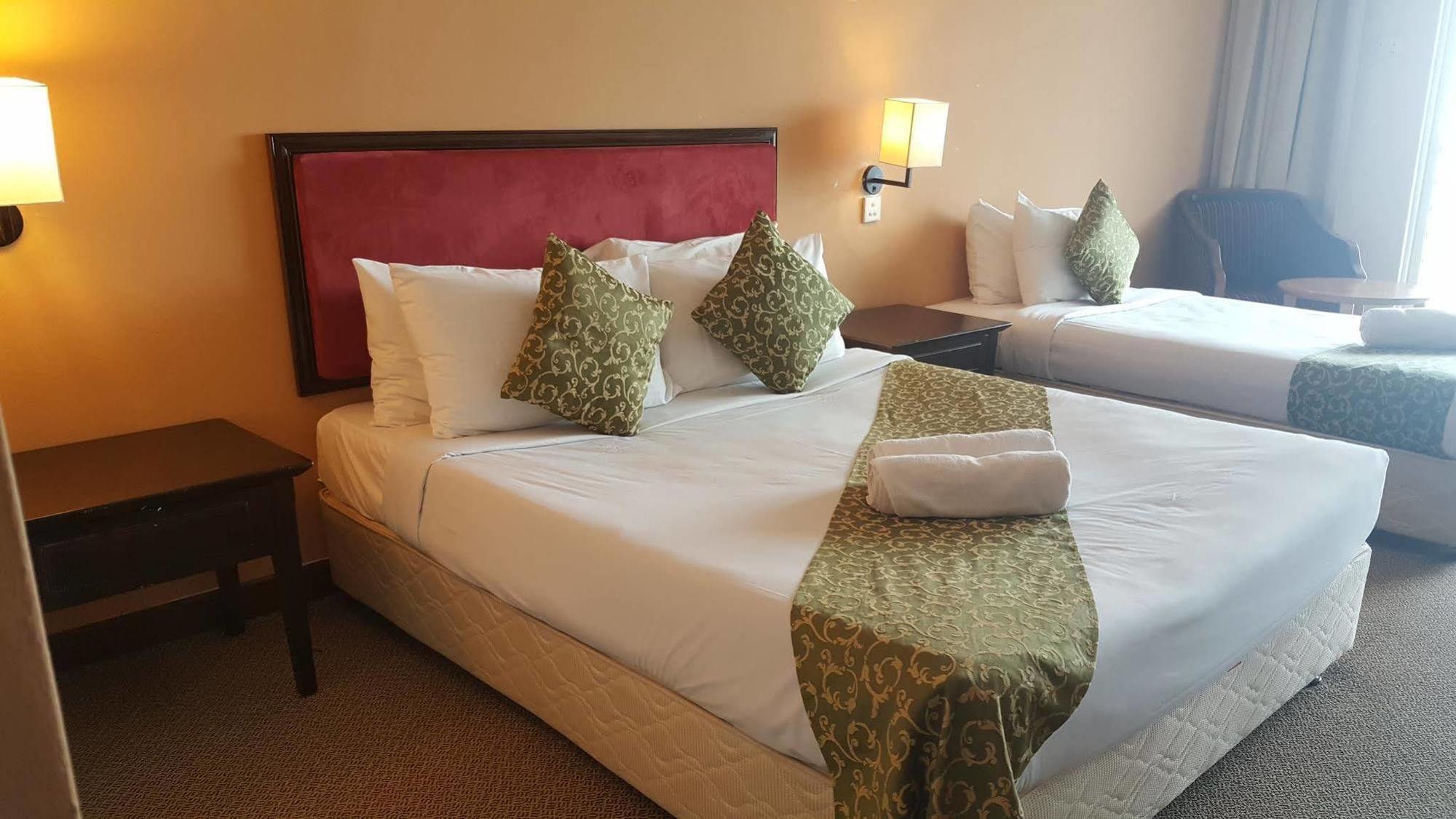 Hotel Legacy Port Dickson Buitenkant foto
